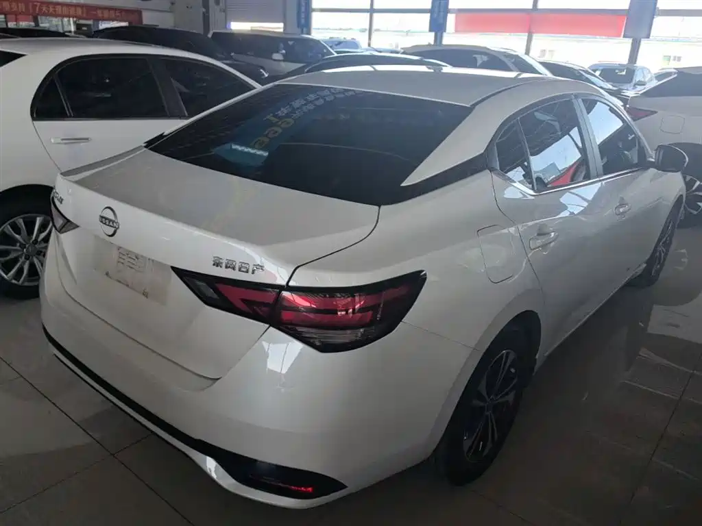 Nissan SYLPHY, миниатюра 7