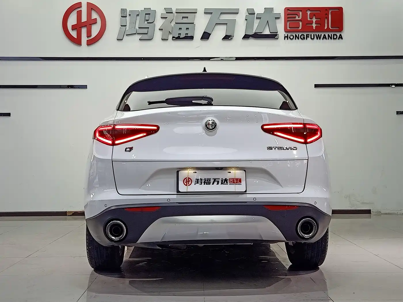 Alfa Romeo Stelvio 2019 2017 2.0T 200HP Luxury Edition
