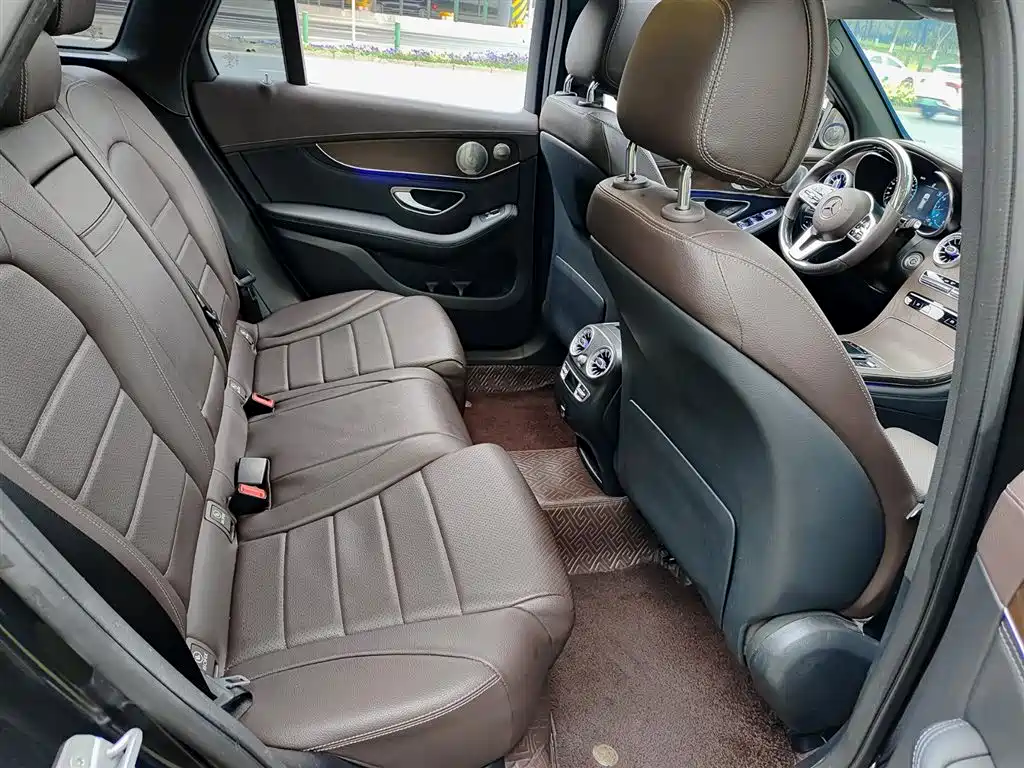 Mercedes-Benz GLC 2020 Facelift GLC 300 L 4MATIC Dynamic фото 11