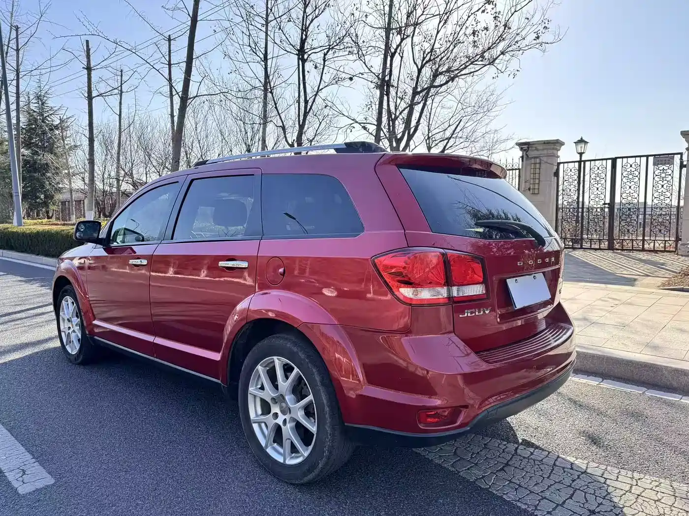 Dodge Journey 2013 2013 Model 2.4L 2WD Premium Edition