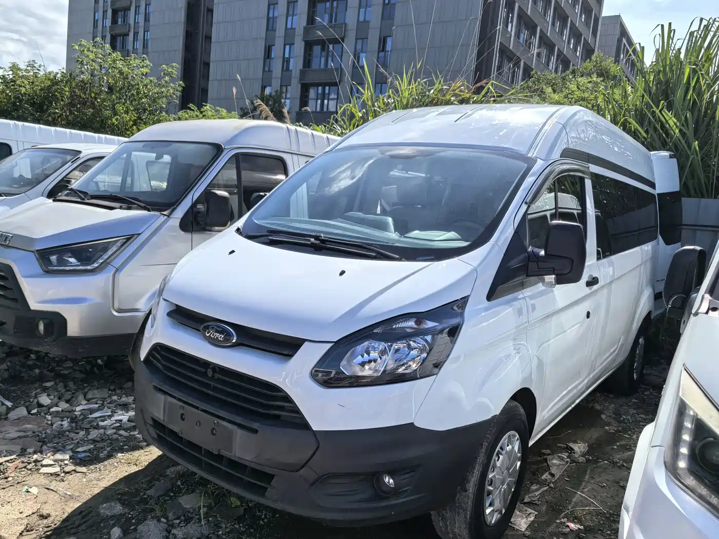 Фото 1 - Ford Transit
