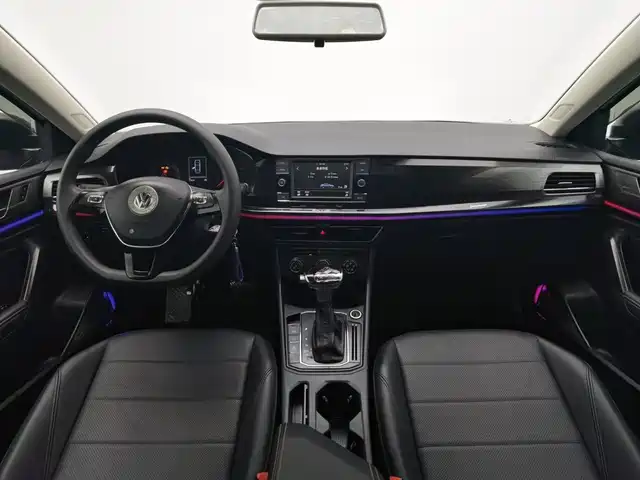 Volkswagen Lavida 2019 1.5L Automatic Comfort Edition China VI — фото 5