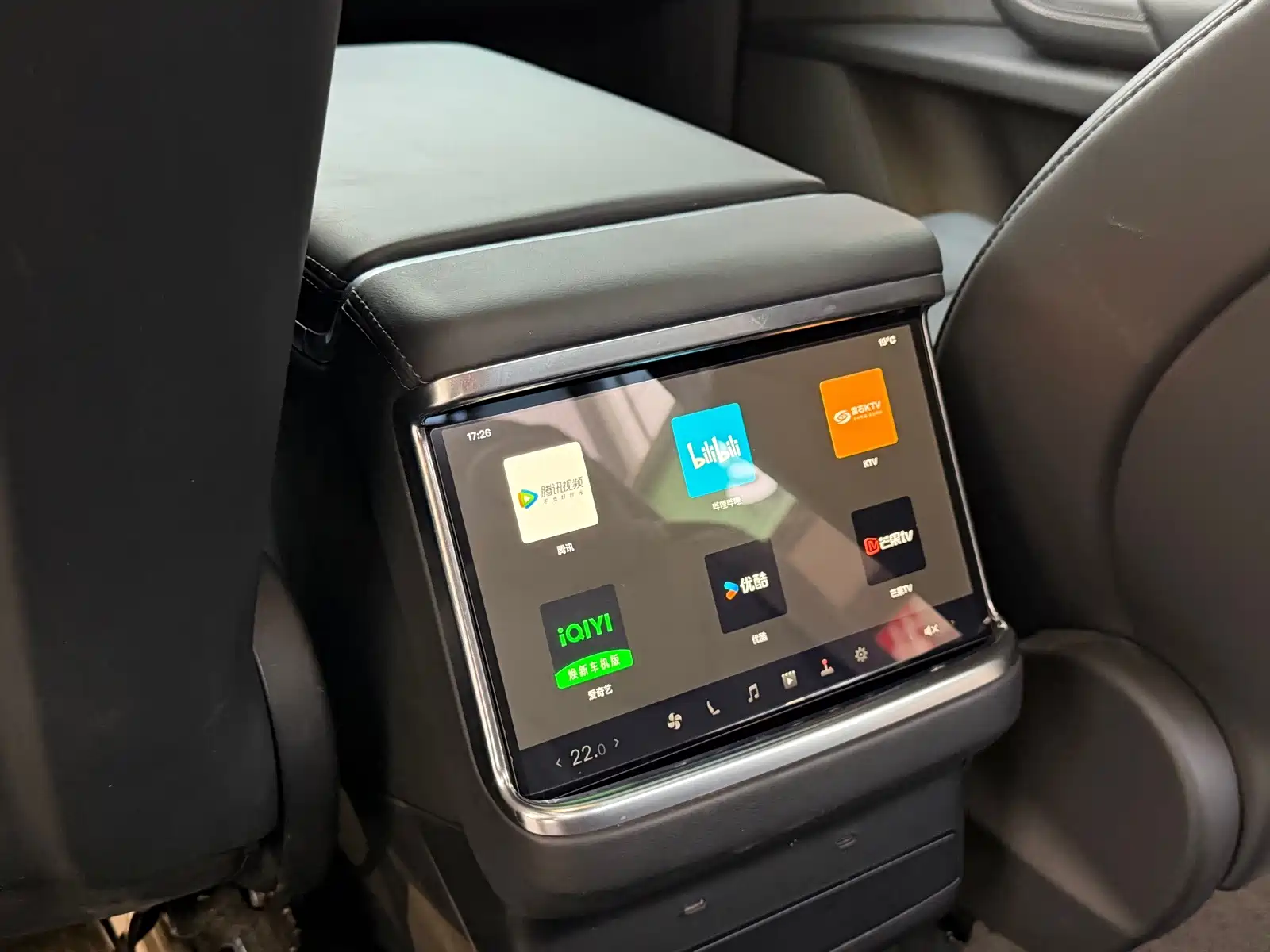 Photo 13 - Tesla Model X