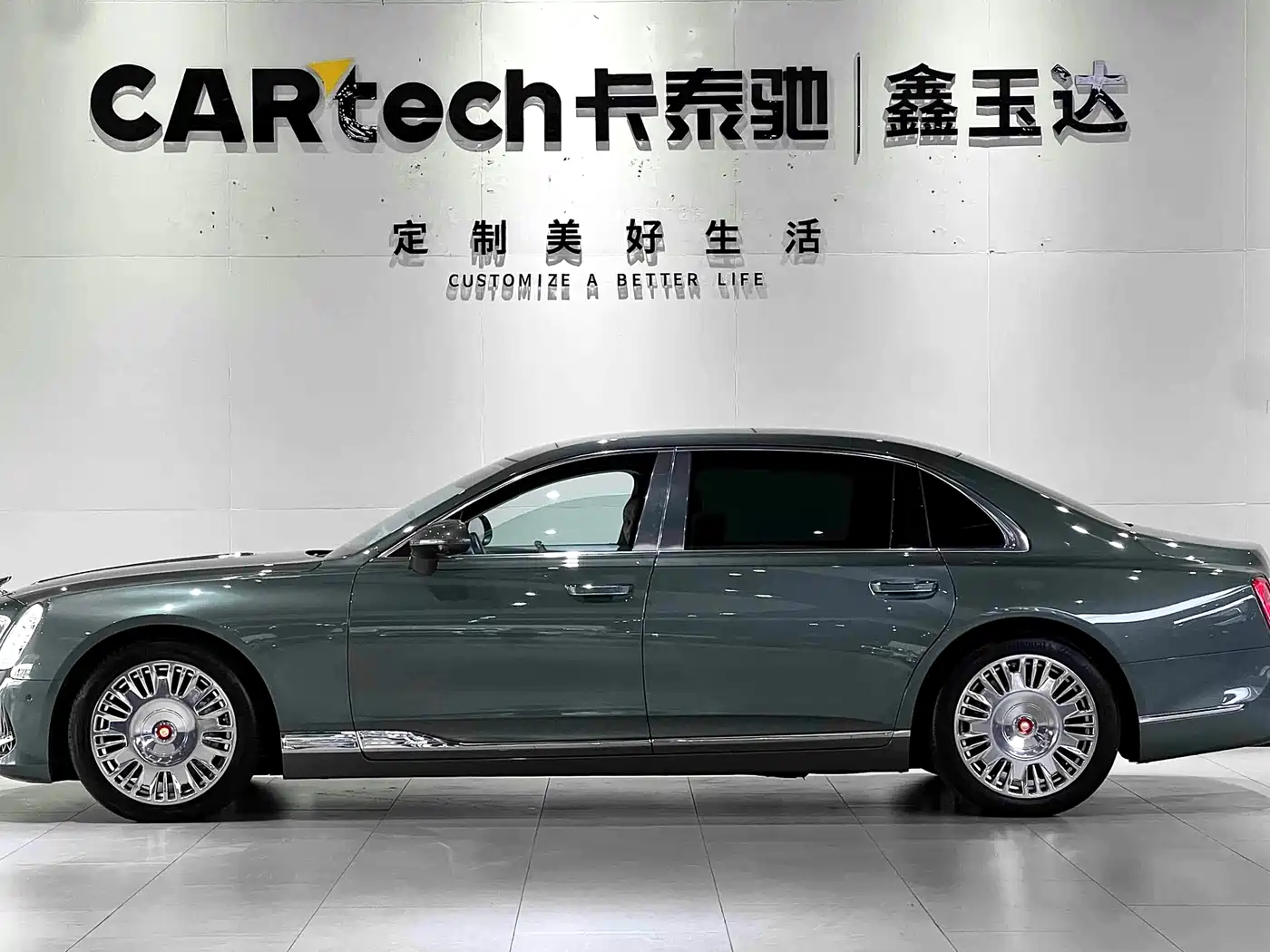 Hongqi Guoya 2024 4.0T V8 Version фото 4