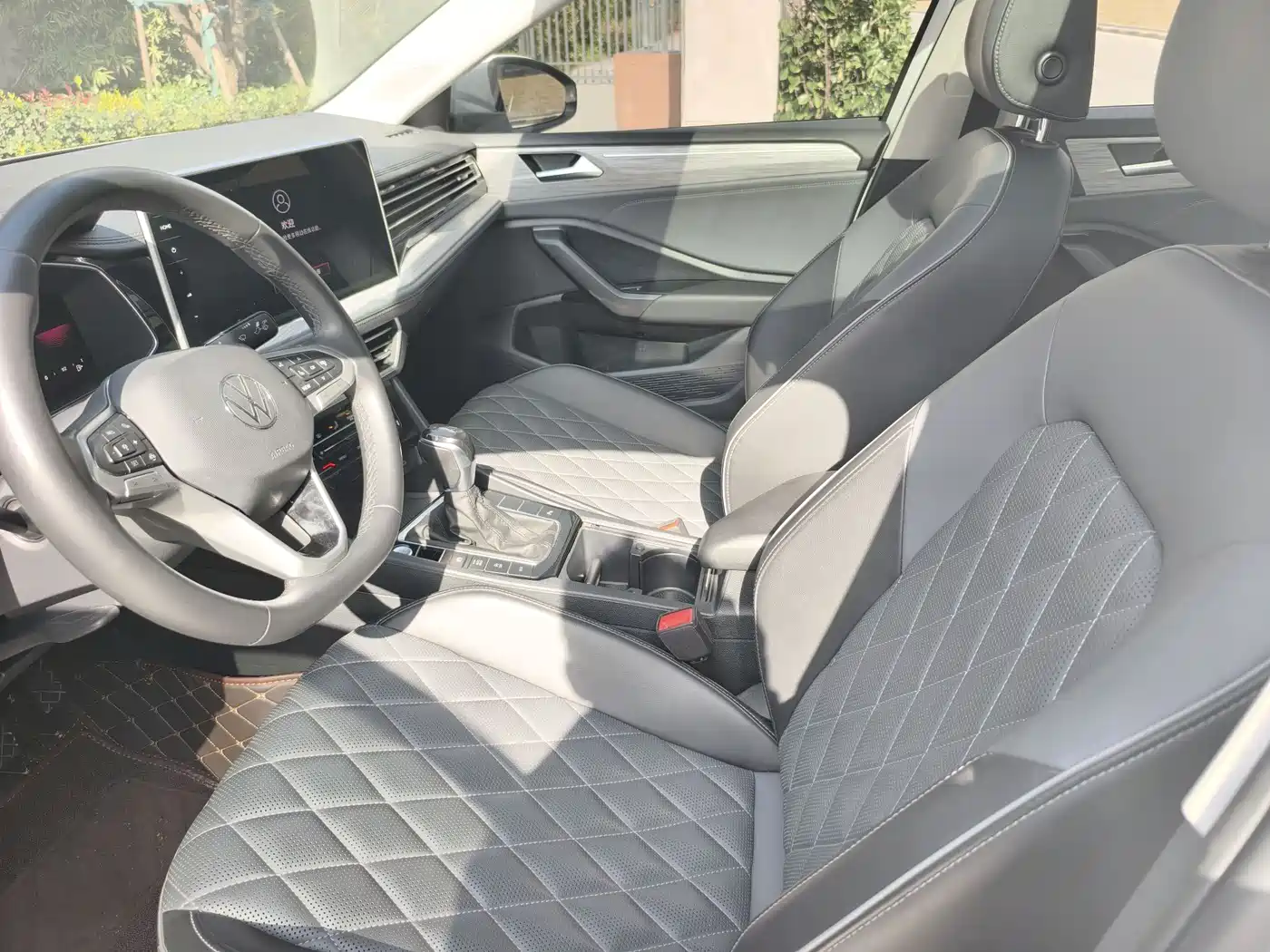 Volkswagen Sagitar 2023 200TSI DSG Soaring Edition фото 4