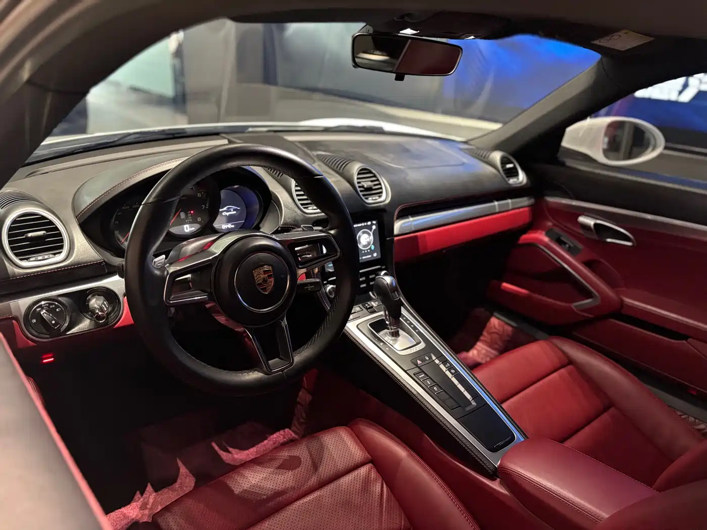 Porsche 718 2016 Cayman 2.0T фото 9