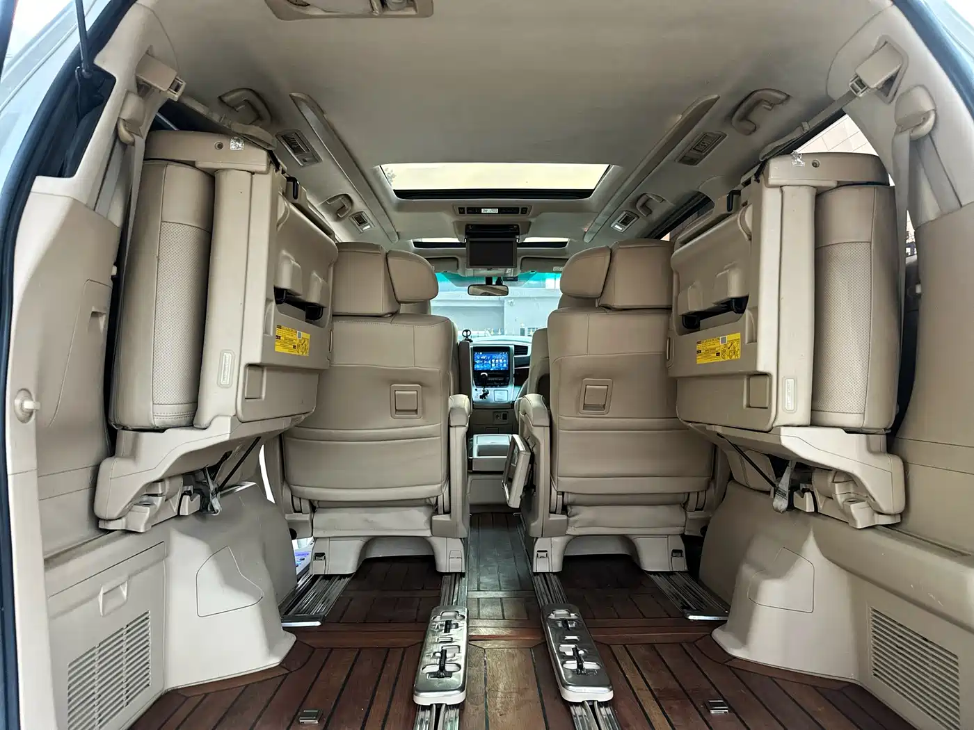 Toyota Alphard 2011 3.5L Luxury Edition фото 15
