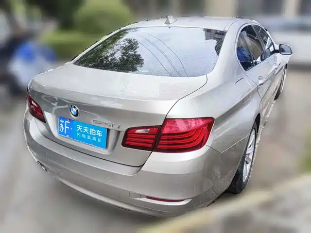 BMW 5 Series (Import) 2014 520i Classic — фото 5