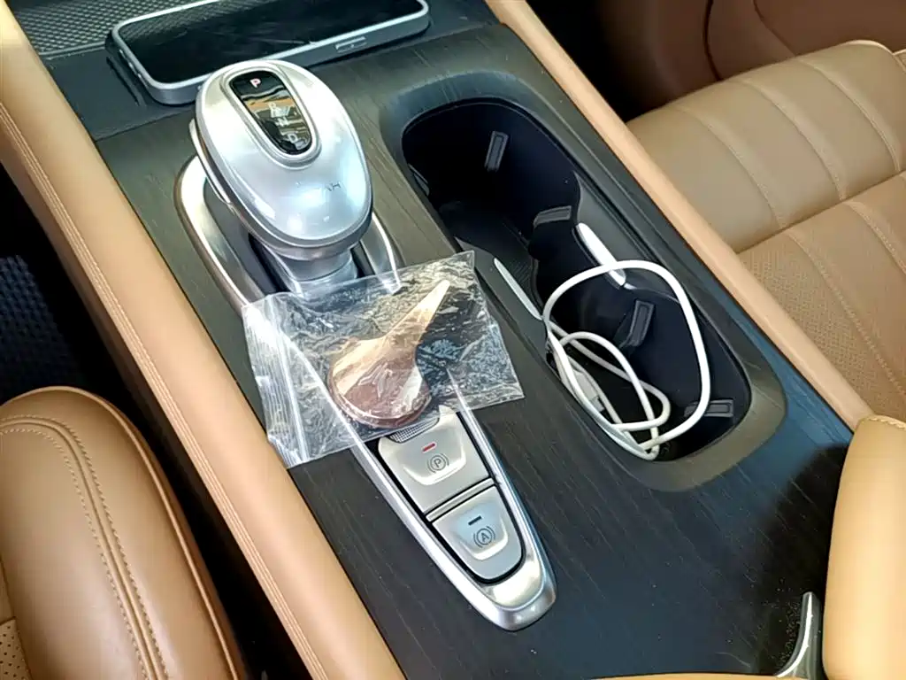 Voyah Auto Voyah Dreamer 2022 Low-carbon Edition Think+Smart Driving Package фото 9