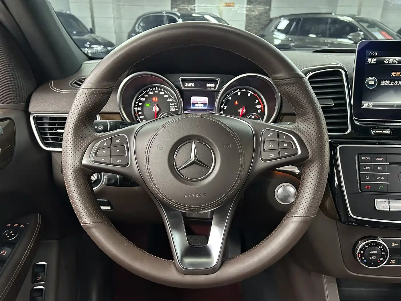 Mercedes-Benz GLS 2017 GLS 400 4MATIC Dynamic фото 18