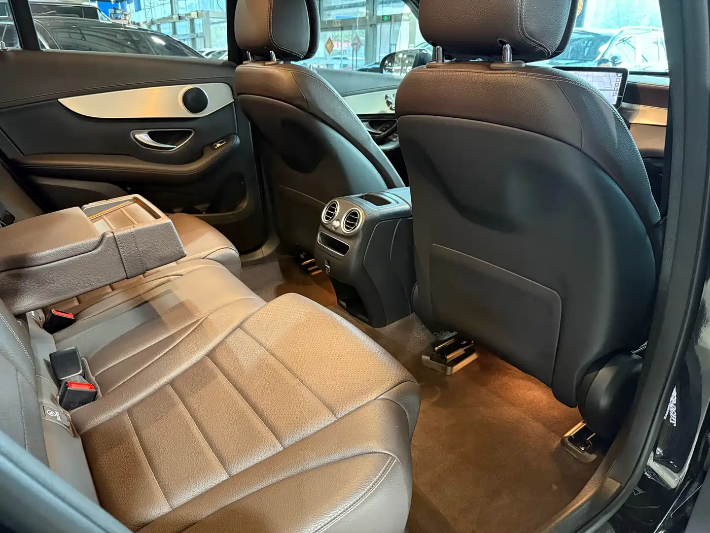 Mercedes-Benz GLC 2022 Model GLC 260 L 4MATIC Dynamic Edition фото 11
