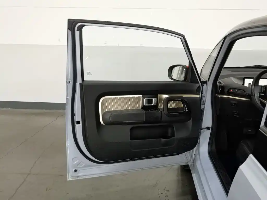 Baojun KiWi EV 2022 2021 Designer NMC
