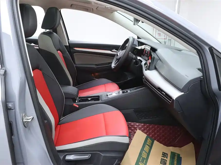 Volkswagen Golf 2023 280TSI DSG Pro фото 18