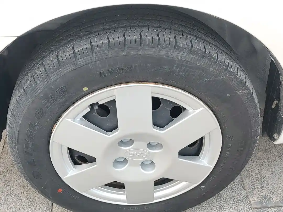 BYD F3 2012 Energy-saving Edition 1.5L Manual Comfort фото 7