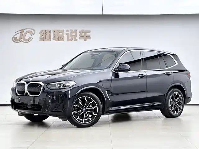 BMW iX3 Рестайлинг, Лидер