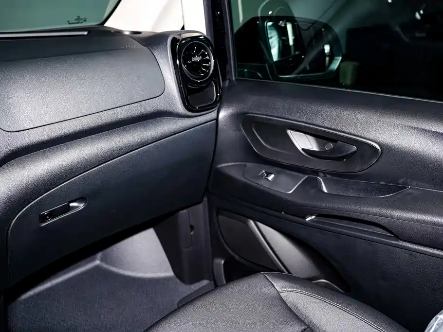 Mercedes-Benz Vito 2026 2024 2.0T Elite Edition 7-Seater