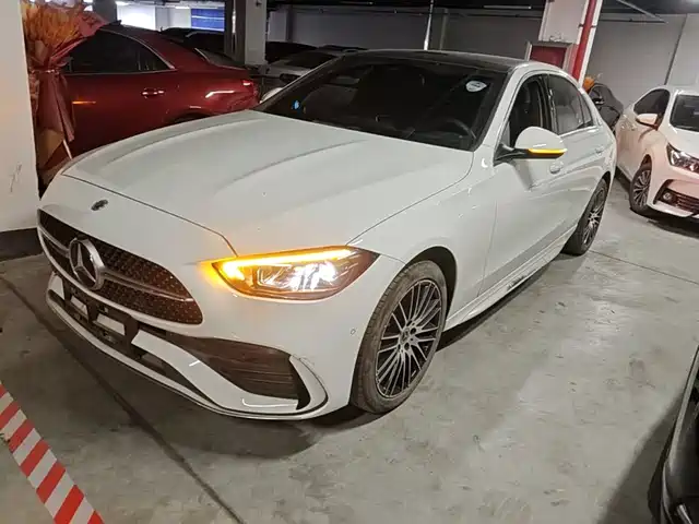 Mercedes-Benz C-Class 2024