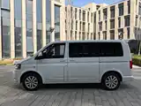 Photo 8 - Volkswagen Multivan