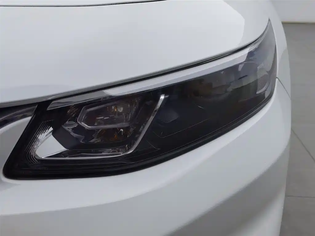 Chevrolet Malibu XL 2018 530T Auto RuiChi Edition фото 7