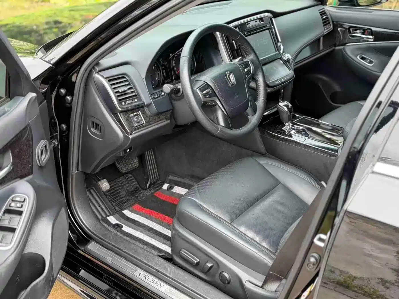 2019 Toyota Crown