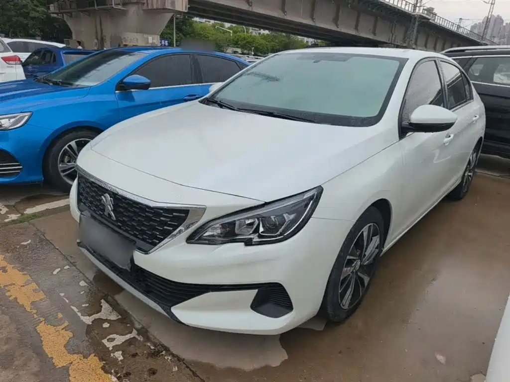 Peugeot 408 2020 230THP 10th Anniversary Premium Edition фото 2