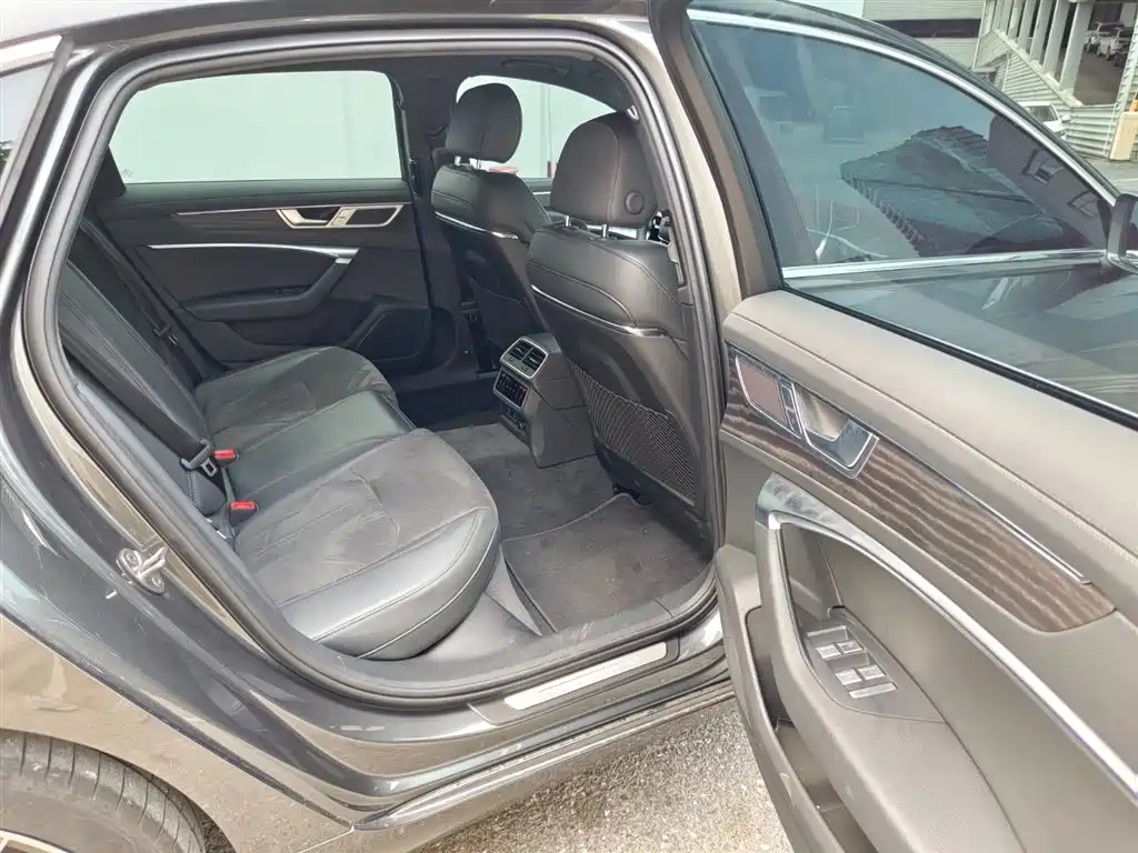 Audi A6L 2024 45 TFSI quattro Premium Dynamic фото 15