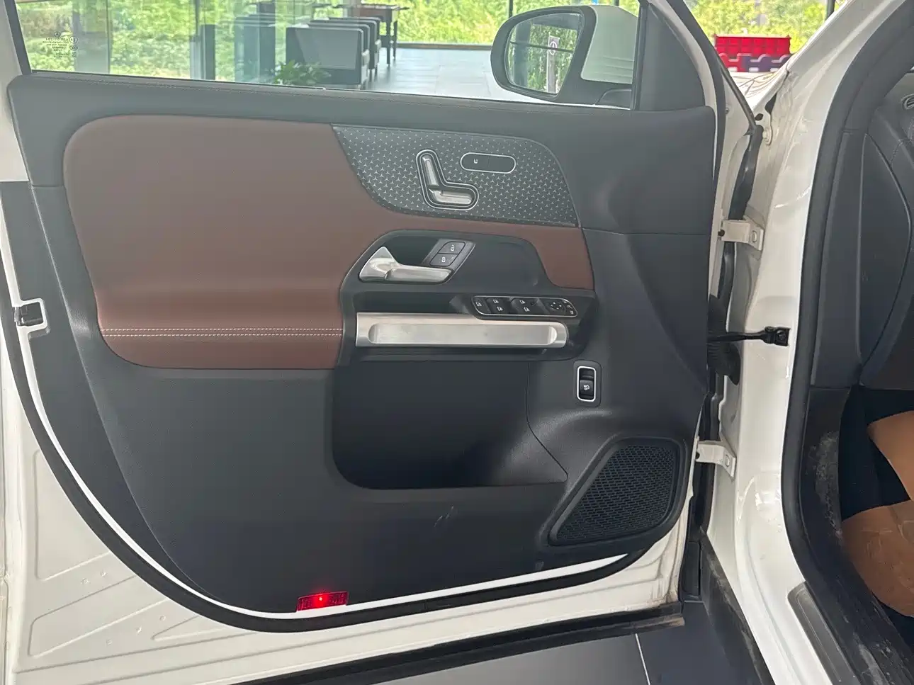 Mercedes-Benz EQB 2025 EQB 260 фото 8