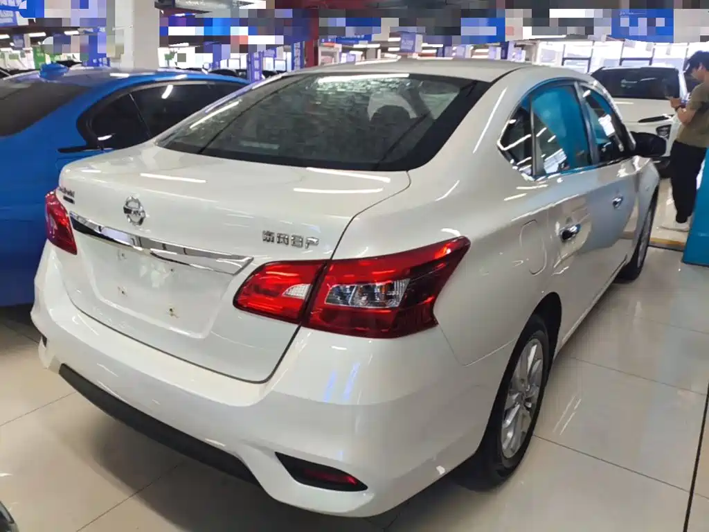 Nissan SYLPHY, миниатюра 5