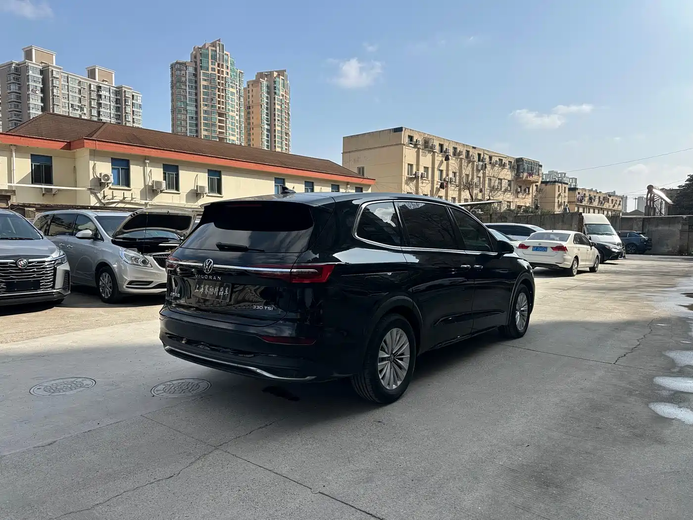 Volkswagen Viloran 2023 Facelift 330TSI Business Edition фото 7