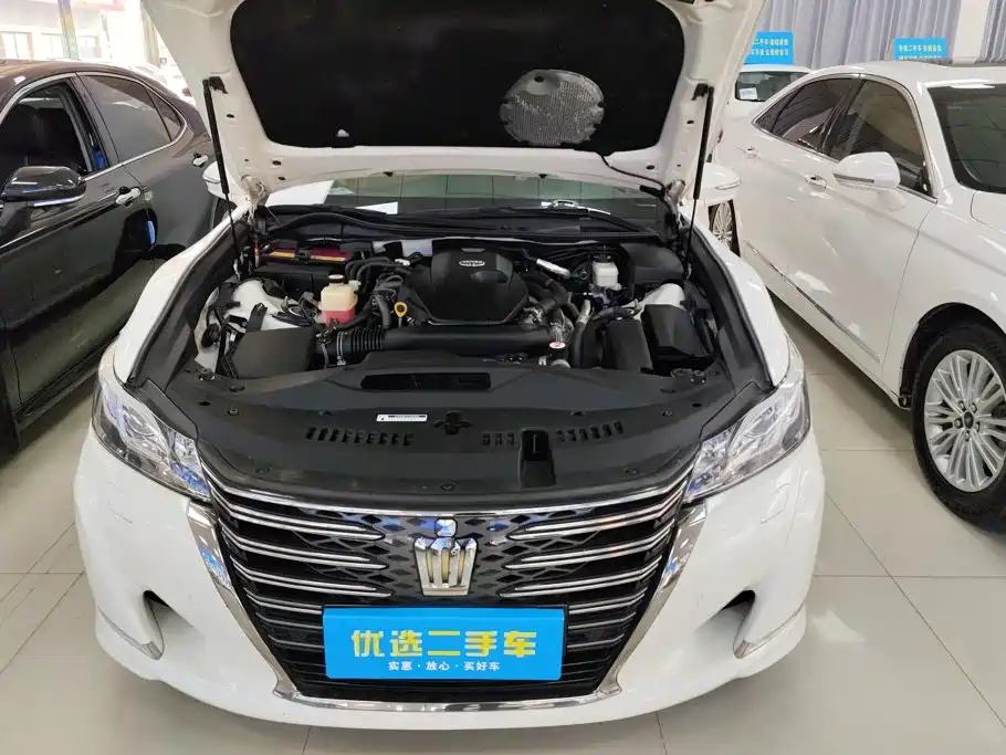 Toyota Crown 2019 2018 2.0T Fashion Edition