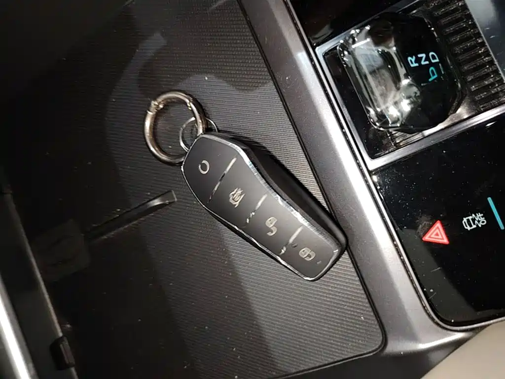 BYD Song PLUS PHEV 2023 Champion Edition DM-i 110KM Flagship PLUS фото 9