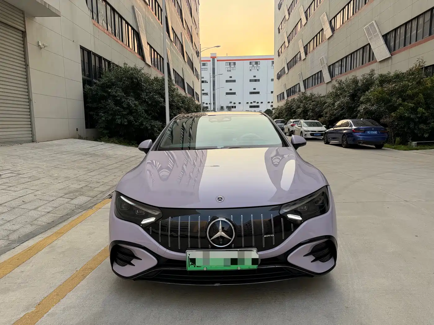 MERCEDES-BENZ EQE