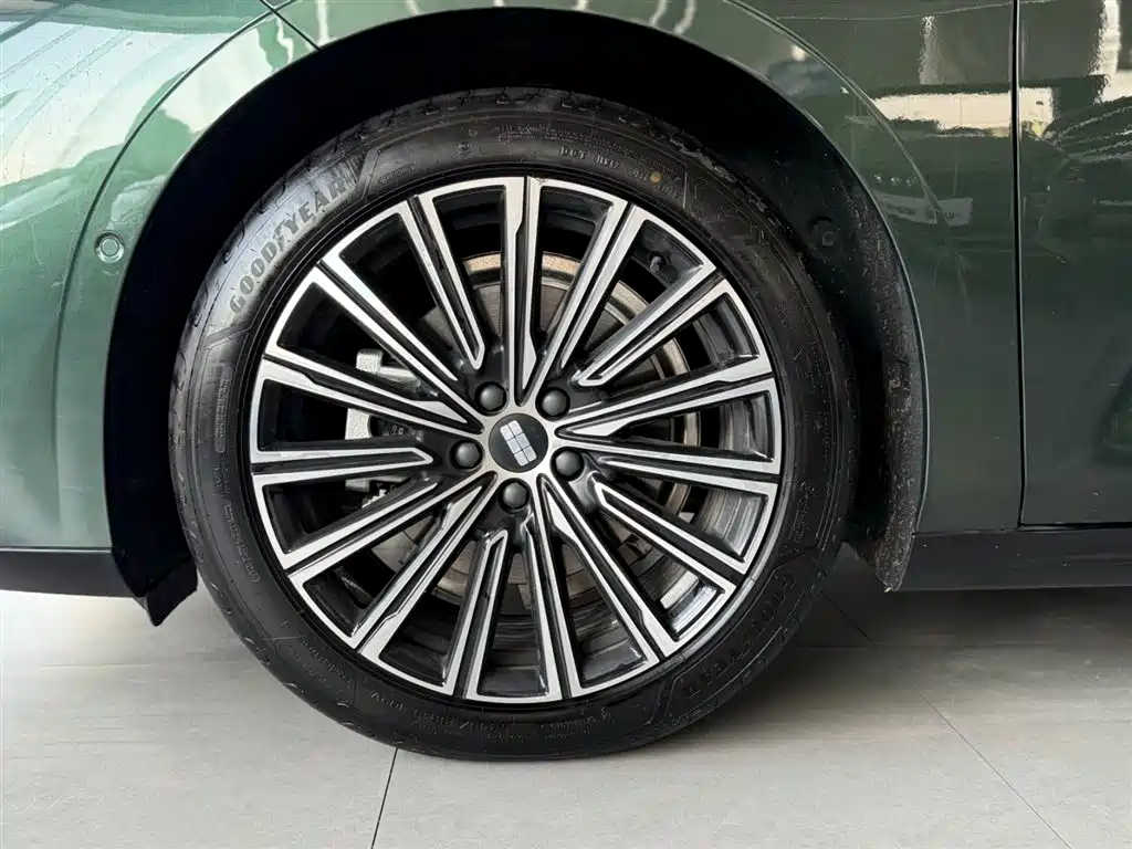 Geely Galaxy Galaxy Xingyao 8 2025 130km EM-P Starship Edition фото 30