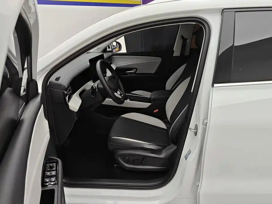 Фото 9 - Jetta VS8