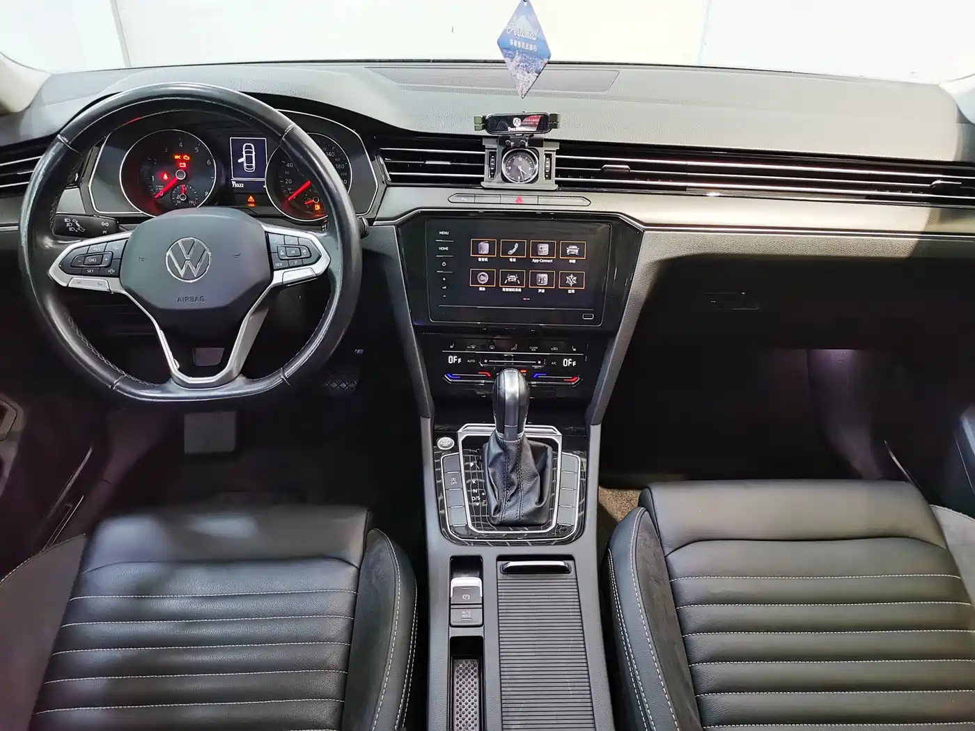 Volkswagen Magotan 2020 330TSI DSG Leading фото 18