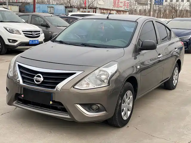  Nissan Sunny 2015 1.5XE Manual Elite