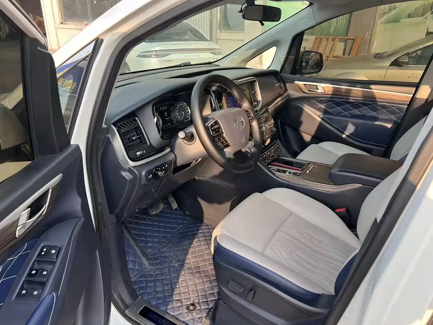GAC Trumpchi Trumpchi M8 2020 Pilot 390T Premium Edition фото 8