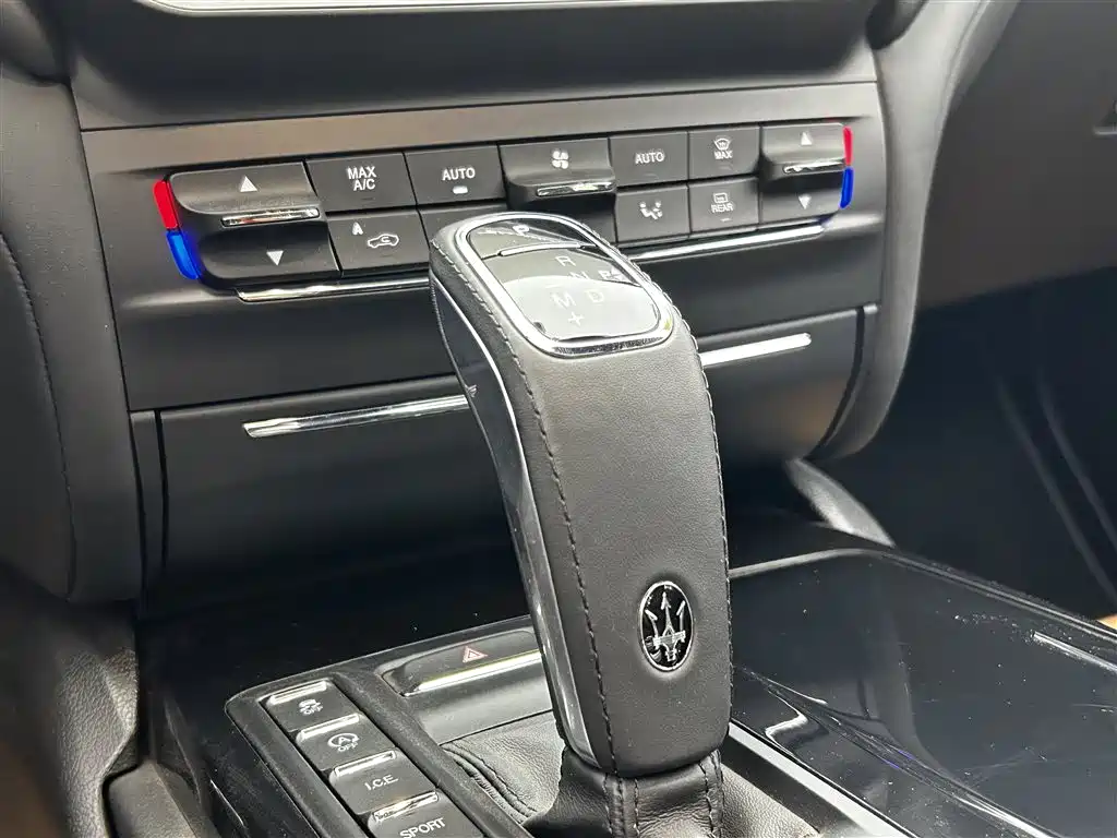 Maserati Ghibli 2024 2022 3.0T Modena