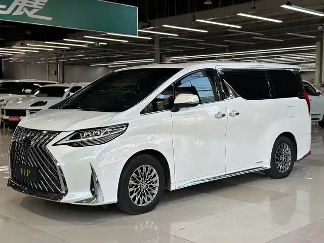Lexus LM 300h, 7 мест, Элегант