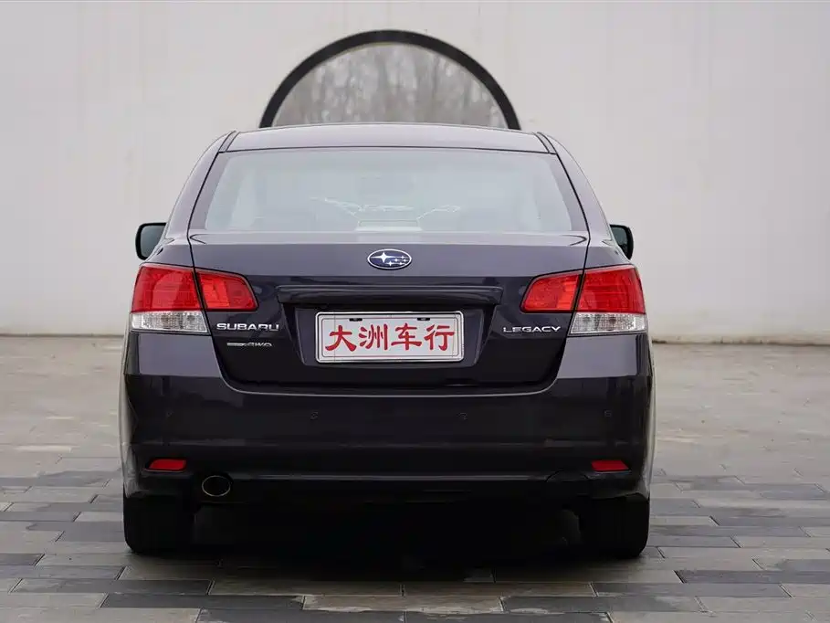 Subaru Legacy 2010 Model 2.0i Luxury фото 5