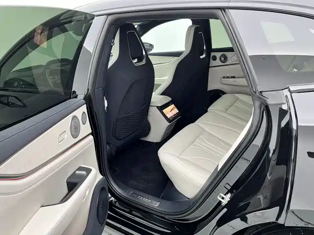 ZEEKR EXTREME KRYPTON 001