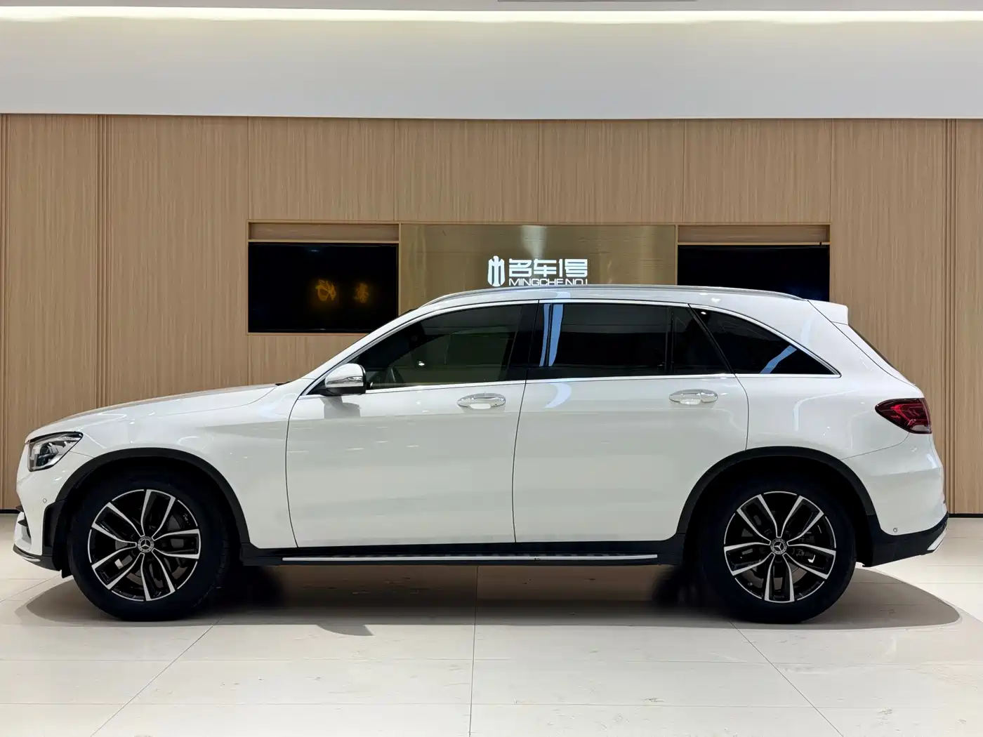 Mercedes-Benz GLC 2020 Facelift GLC 300 L 4MATIC Dynamic фото 3