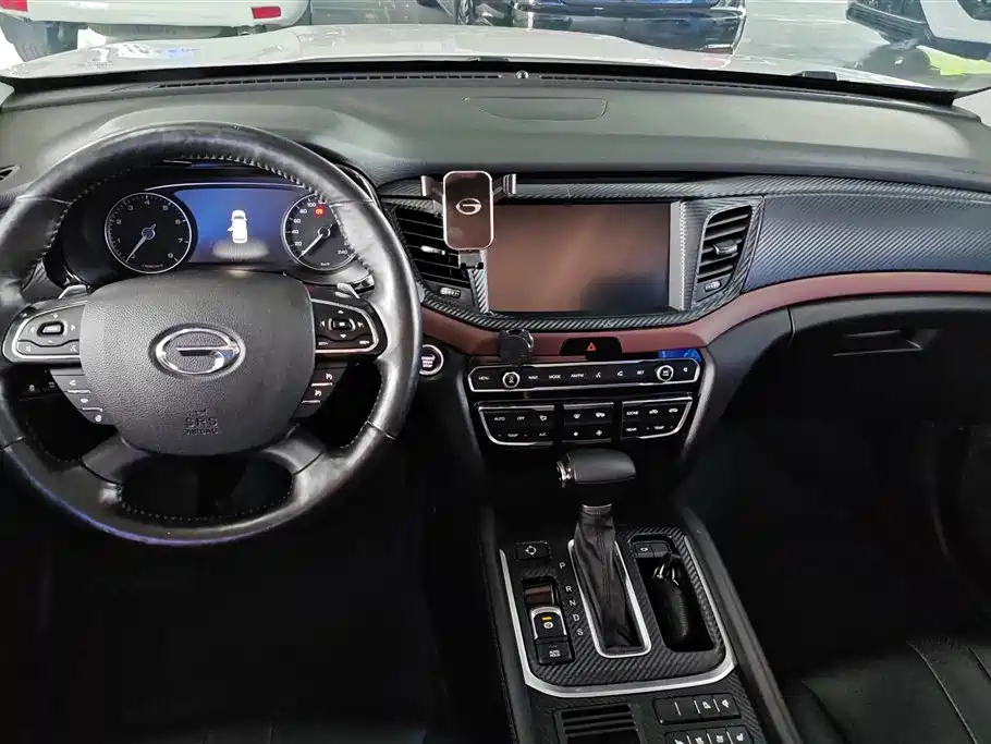 GAC Trumpchi Trumpchi GS8 2017 320T 2WD Luxury Smart Connect (7-seater) фото 12