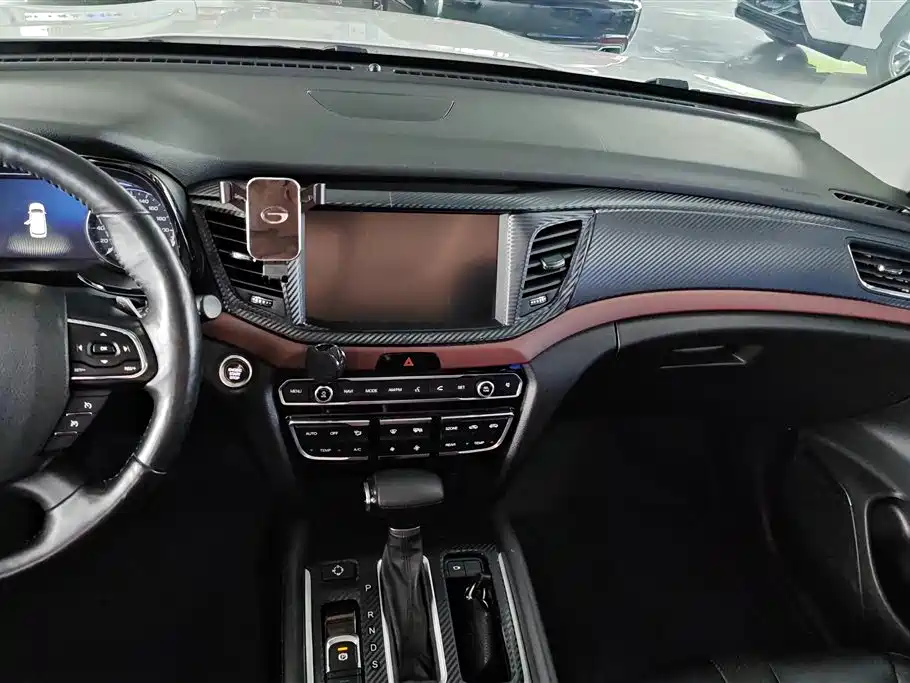 GAC Trumpchi Trumpchi GS8 2017 320T 2WD Luxury Smart Connect (7-seater) фото 13