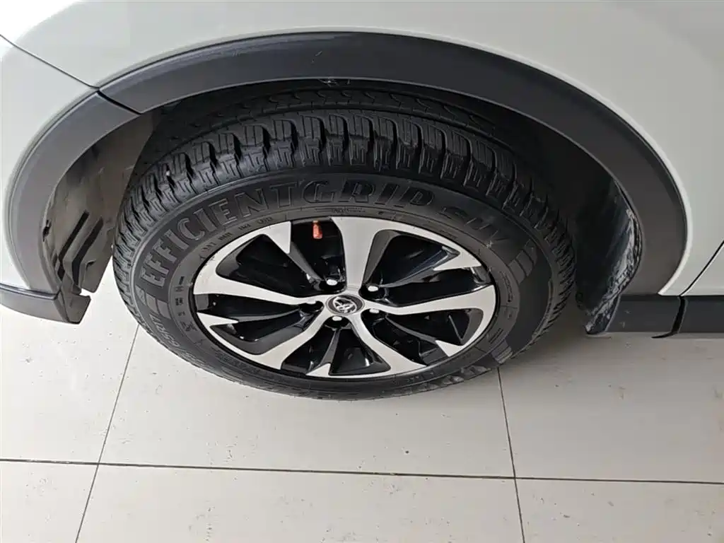 Toyota RAV4 Rongfang 2016 2.0L CVT 2WD Urban (China V) фото 23