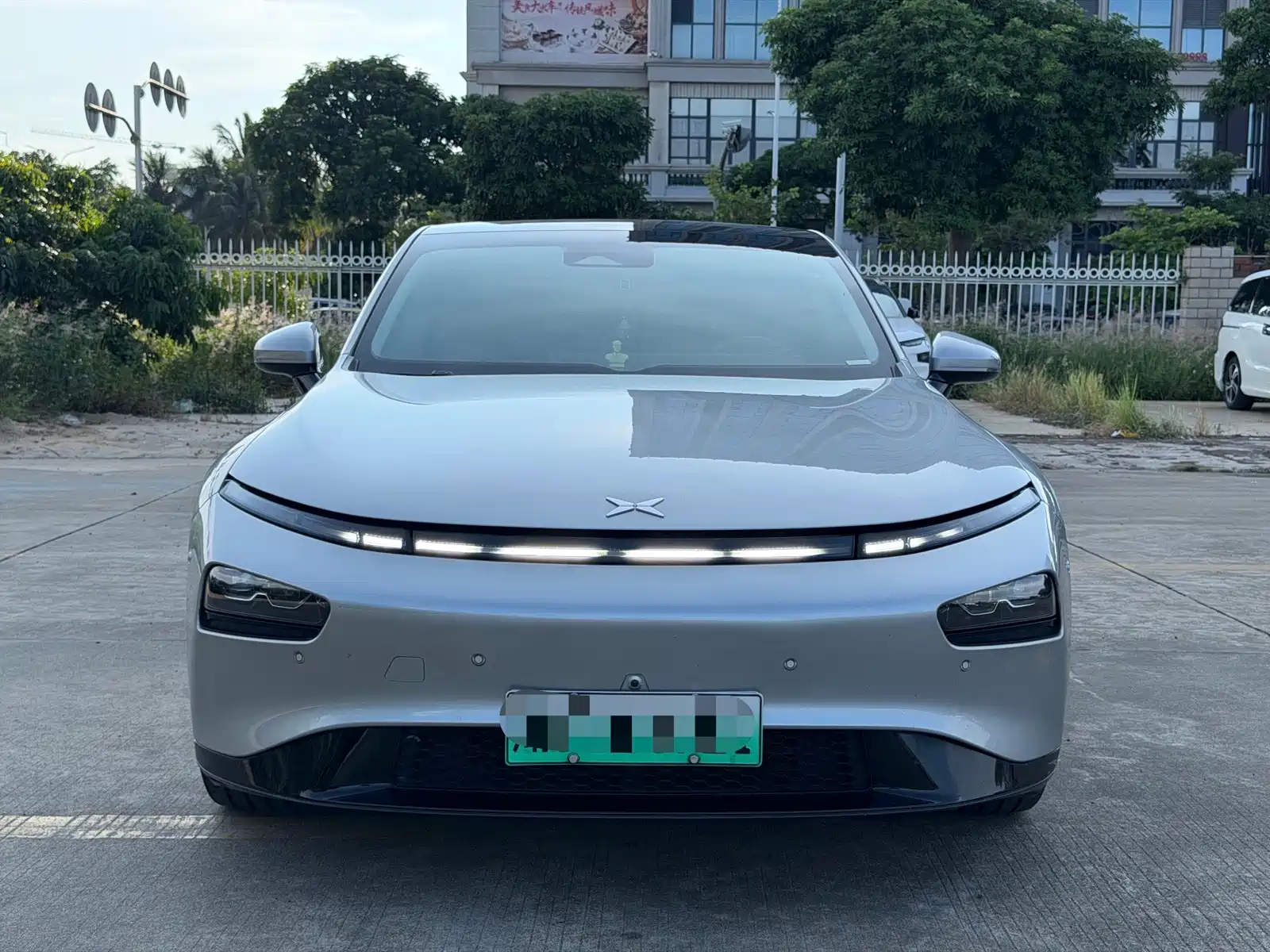 Фото 2 - XPeng P7