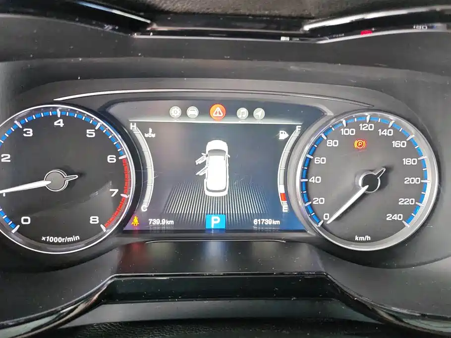 GAC Trumpchi Trumpchi GS8 2017 320T 2WD Luxury Smart Connect (7-seater) фото 14