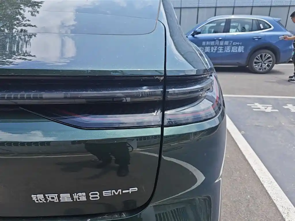 Geely Galaxy Galaxy Xingyao 8 2025 130km EM-P Starship Edition фото 8