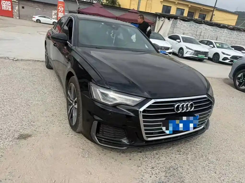 Фото 2 - Audi A6L