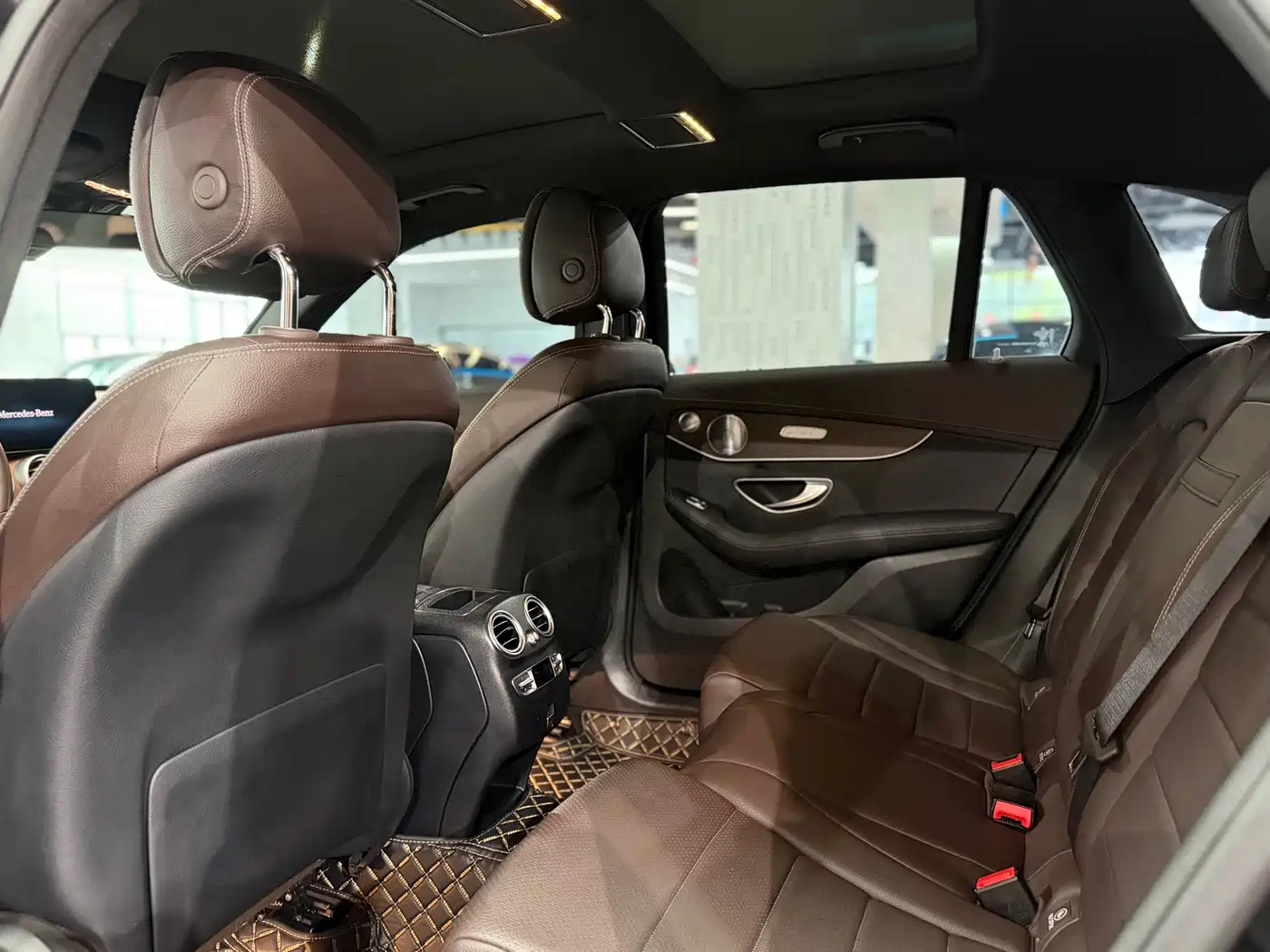 Mercedes-Benz GLC 2021 GLC 300 L 4MATIC Sporty фото 7
